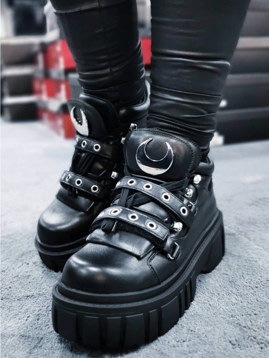 Killstar Shoes - Rare KILLSTAR Livia Platform Trainers Size 10
